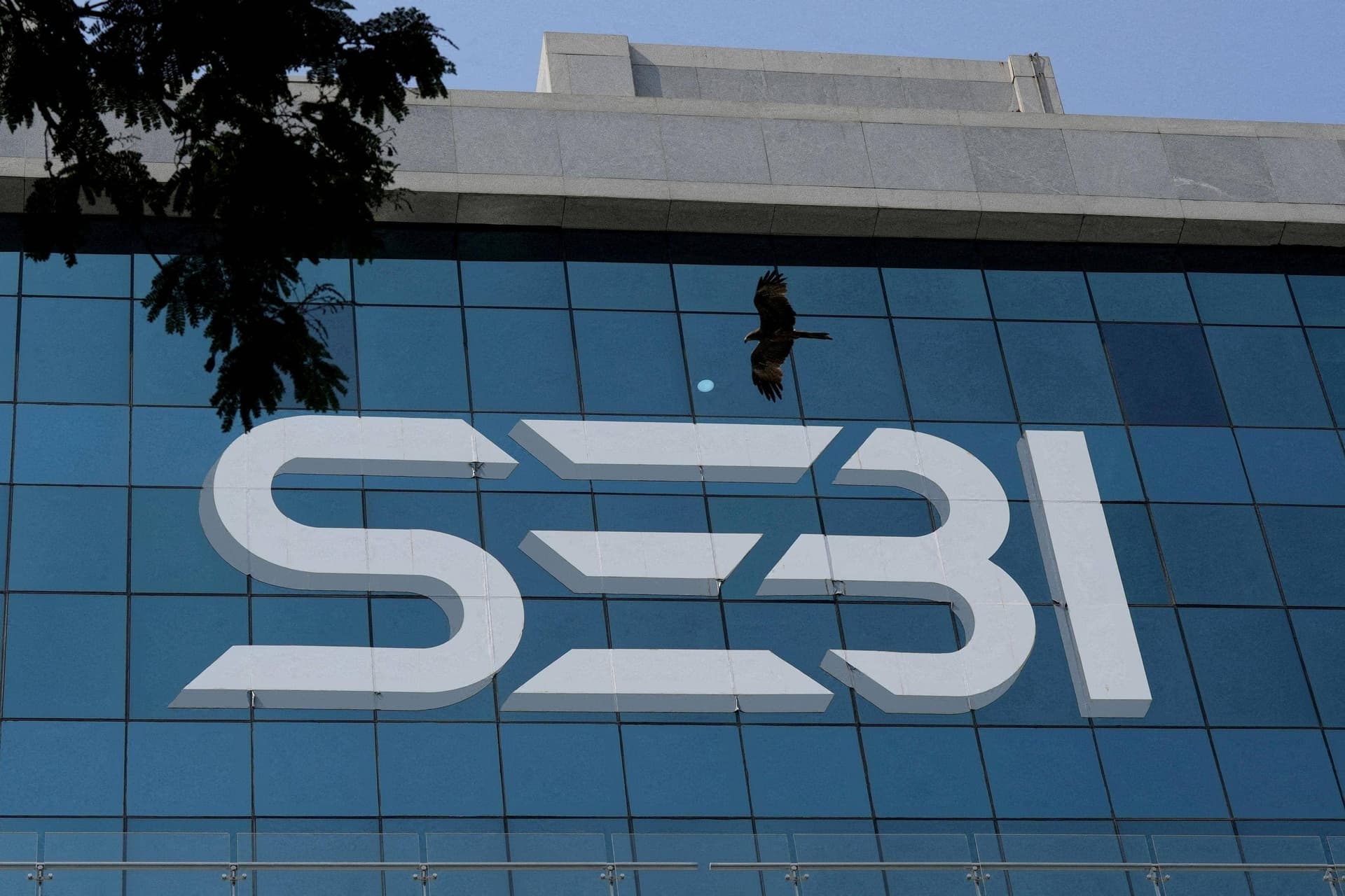 Sebi imposes ₹1 crore fine on CDSL for multiple compliance lapses