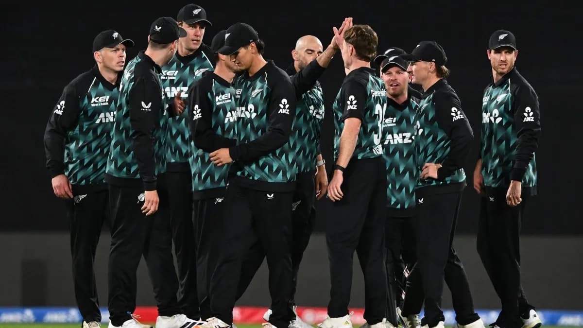 IND vs NZ: న్యూజిలాండ్కు బిగ్ షాక్.. సిరీస్ మొత్తానికి స్టార్ బౌలర్ దూరం!
