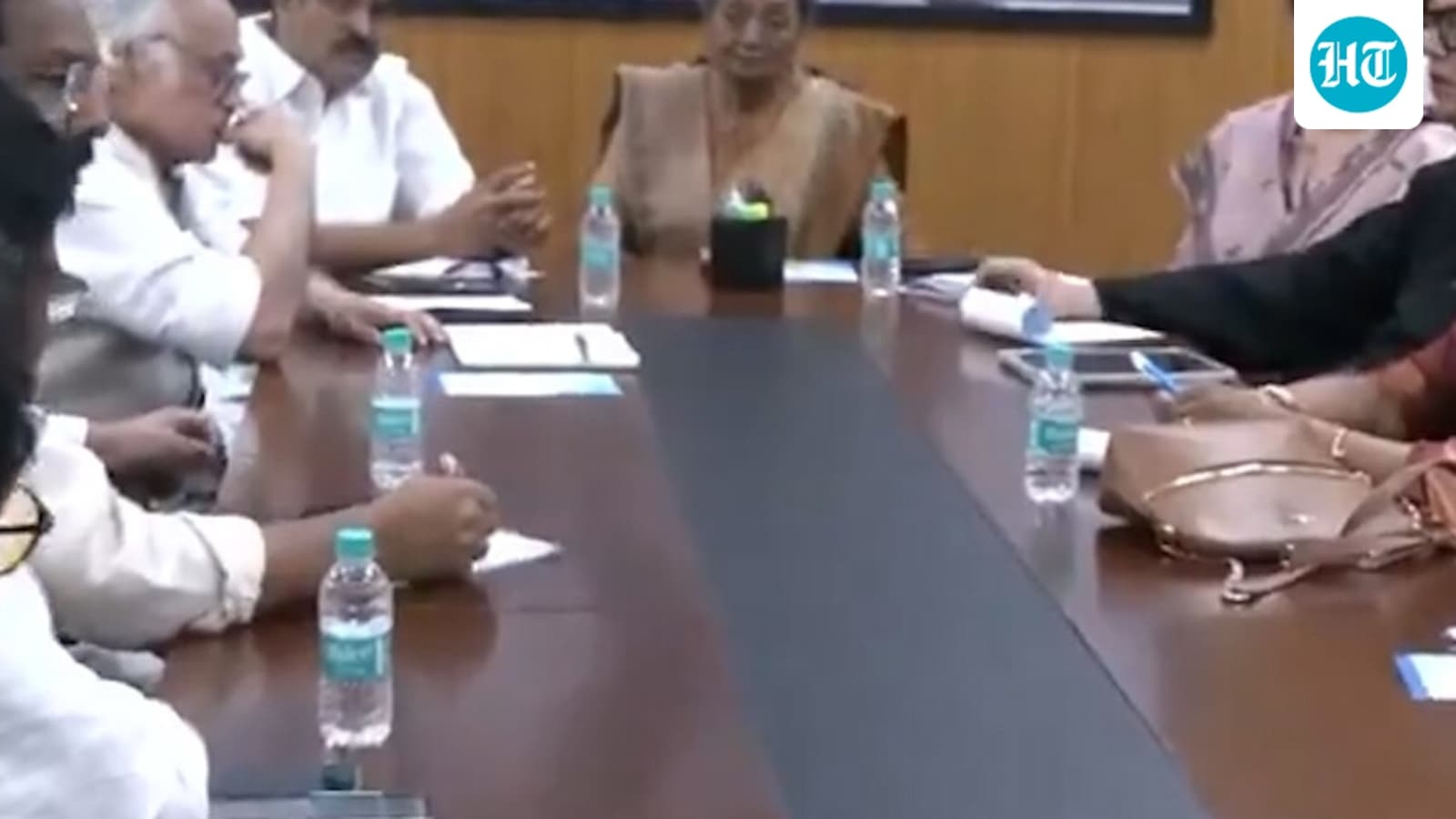 INDIA Bloc Leaders Meet at Mallikarjun Kharge’s Residence Ahead of November 1 Rally